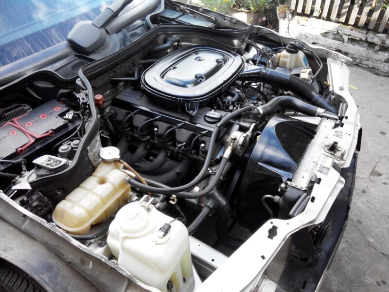 Mercedes-Benz M102 E20/V20 2.0-Motor