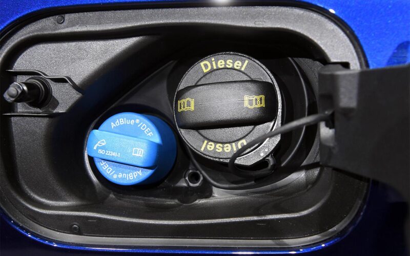 Harnstoff für Diesel: Wozu er benötigt wird und wie er funktioniert