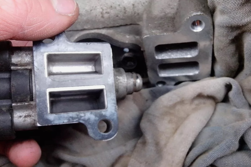 Hohe Motordrehzahl bei Leerlaufdrehzahl