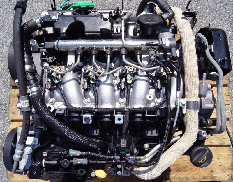 Citroen/Peugeot DW12BTED4 2.2 HDi 170 Motor