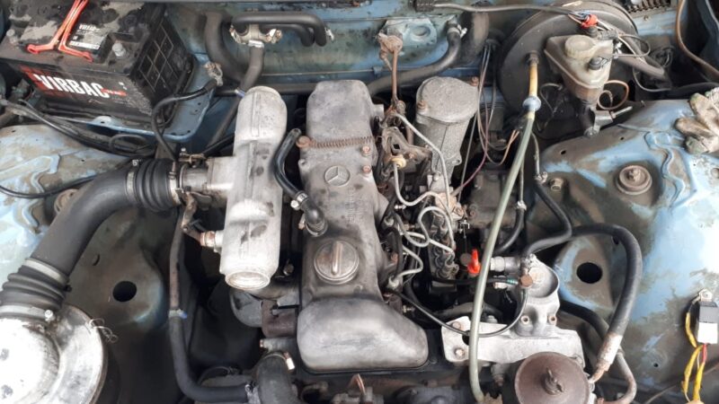 Mercedes OM615 D 20 2.0 Dieselmotor