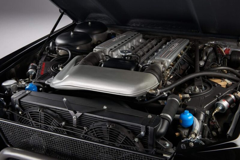 Lamborghini LM002. Ein Geländewagen-Supersportwagen