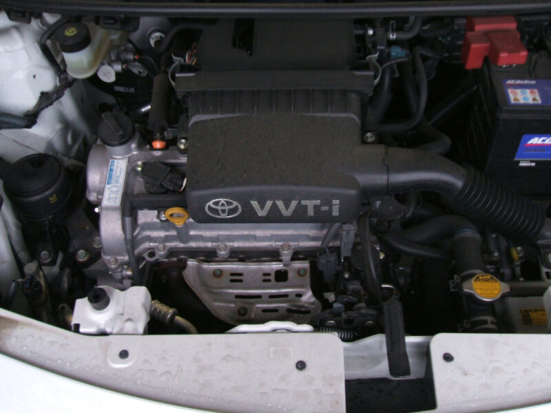 Toyota 2SZ-FE 1,3-Liter-Motor