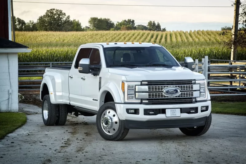 Ford F-Serie Super Duty – 6,702 l V8, Turbodiesel
