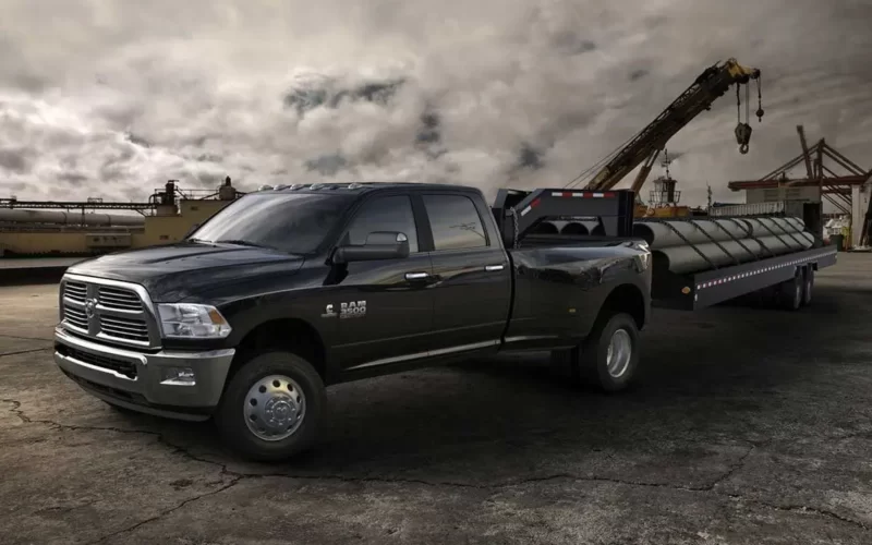 Dodge Ram 3500 – 6,690 Liter, 6-Zylinder-Reihen-Turbodiesel